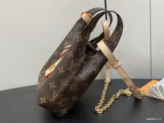 WIS LOUIS VUITTON Atlantis BB 0630